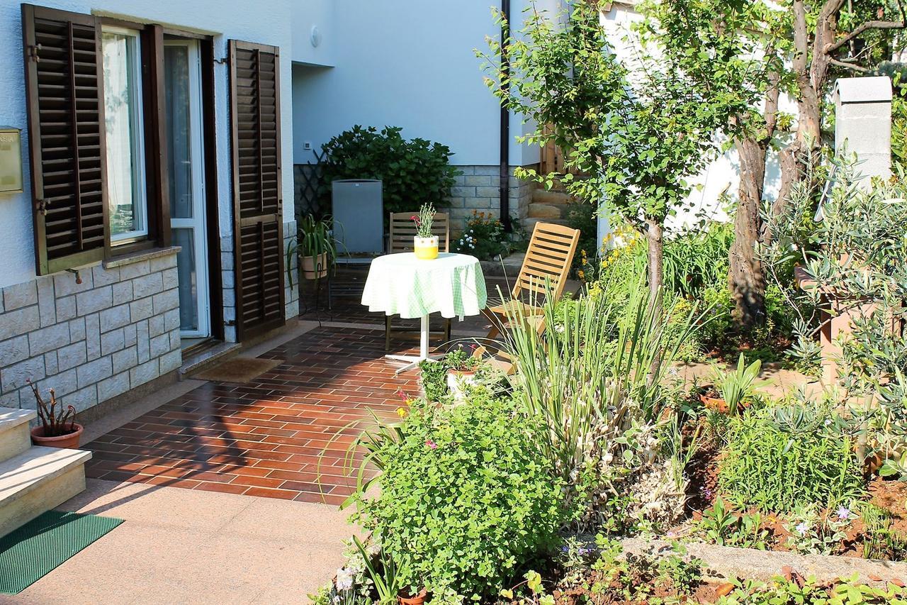 Hotel App. Fiorela à Poreč Extérieur photo
