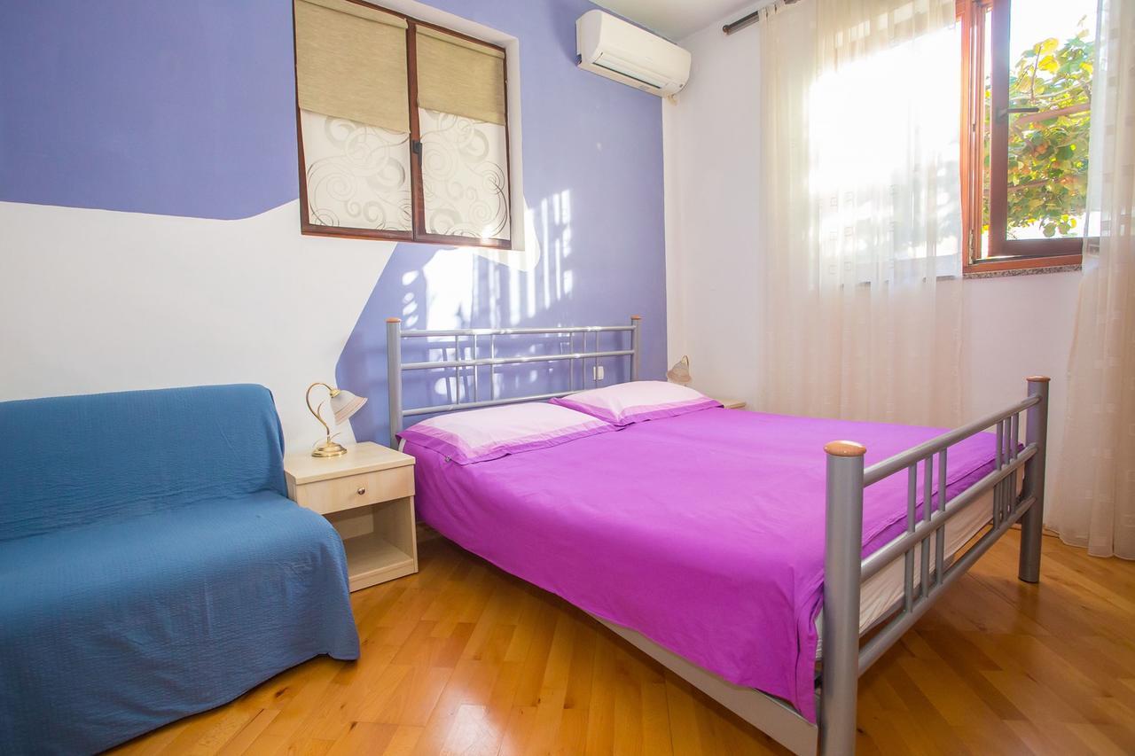 Hotel App. Fiorela à Poreč Extérieur photo
