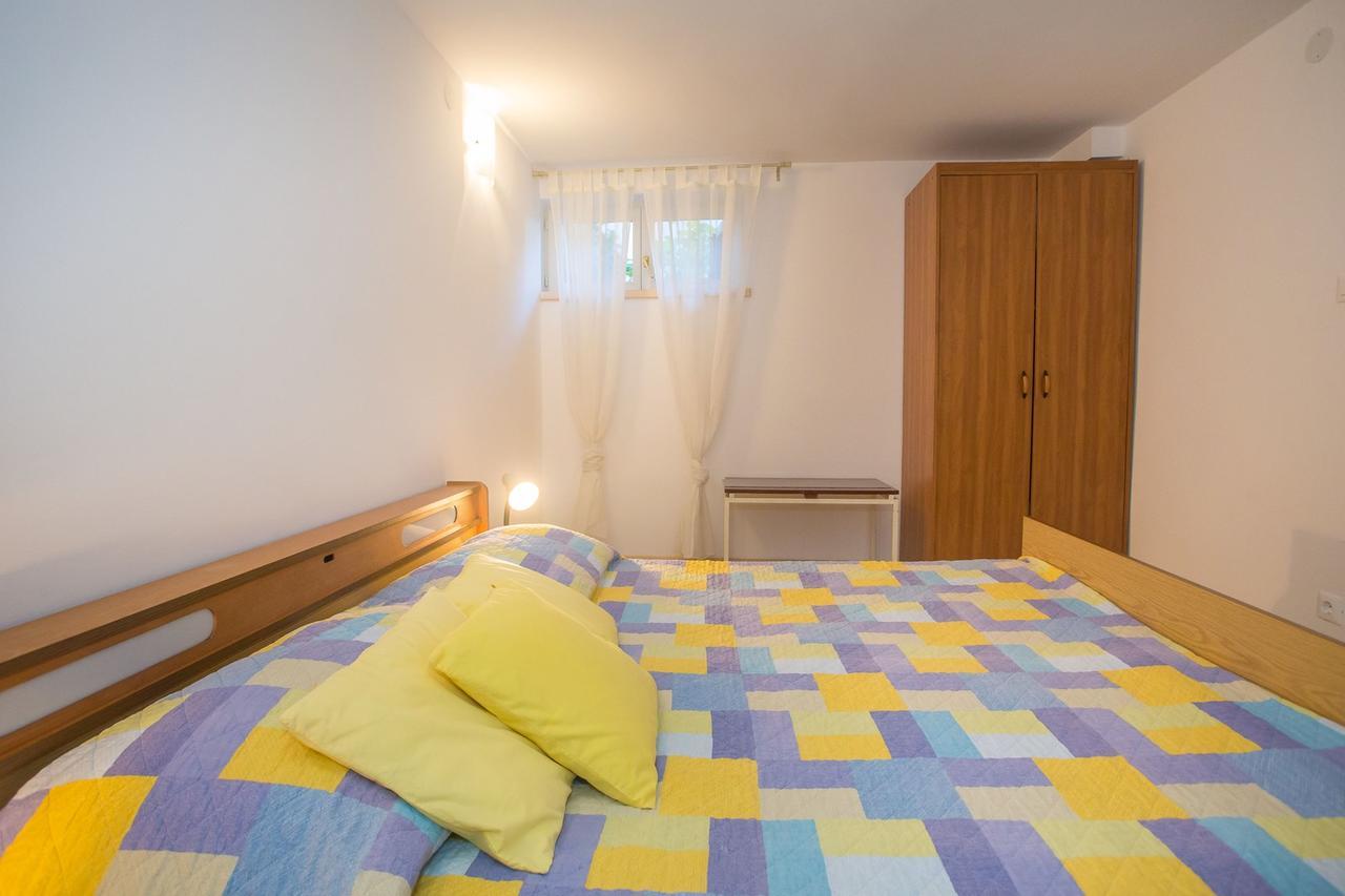 Hotel App. Fiorela à Poreč Extérieur photo