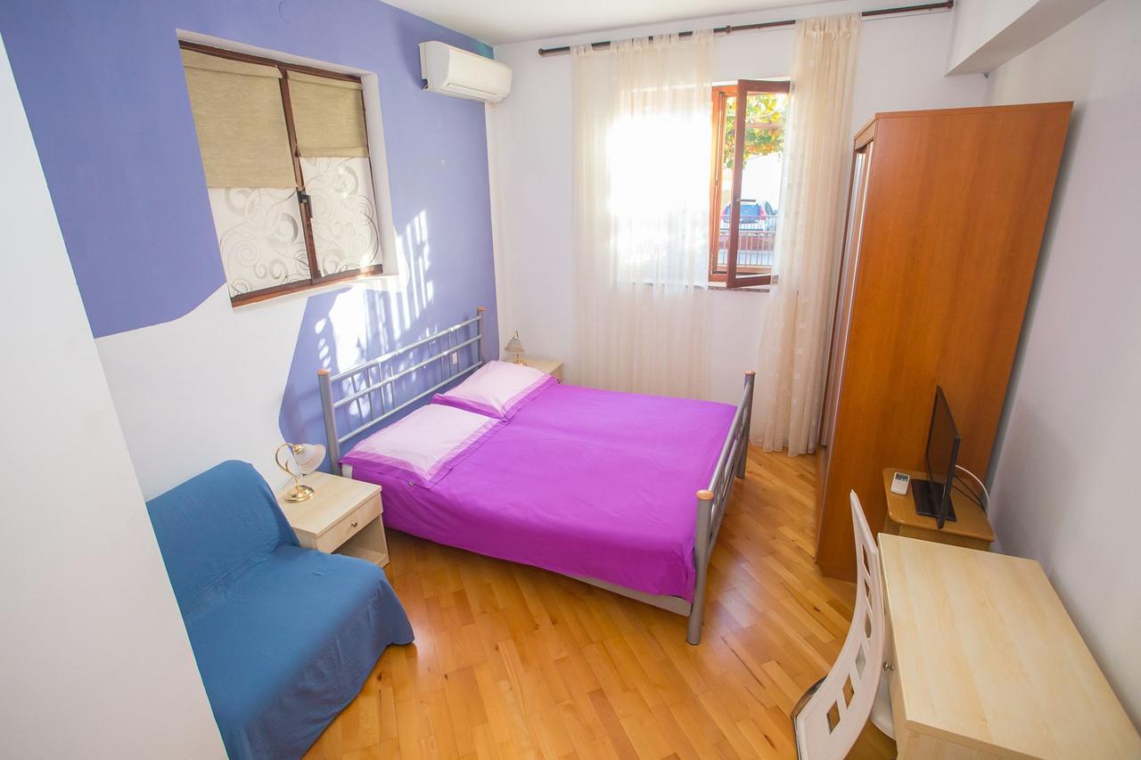 Hotel App. Fiorela à Poreč Extérieur photo